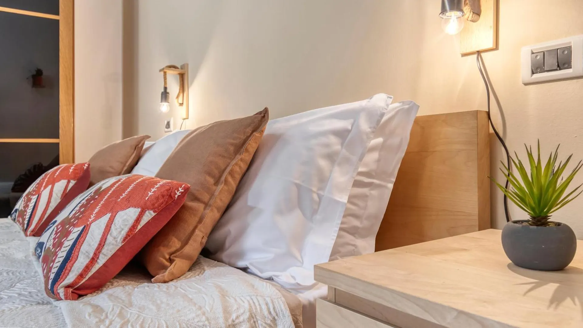 Cozy Apartment In The Heart Of בולוניה