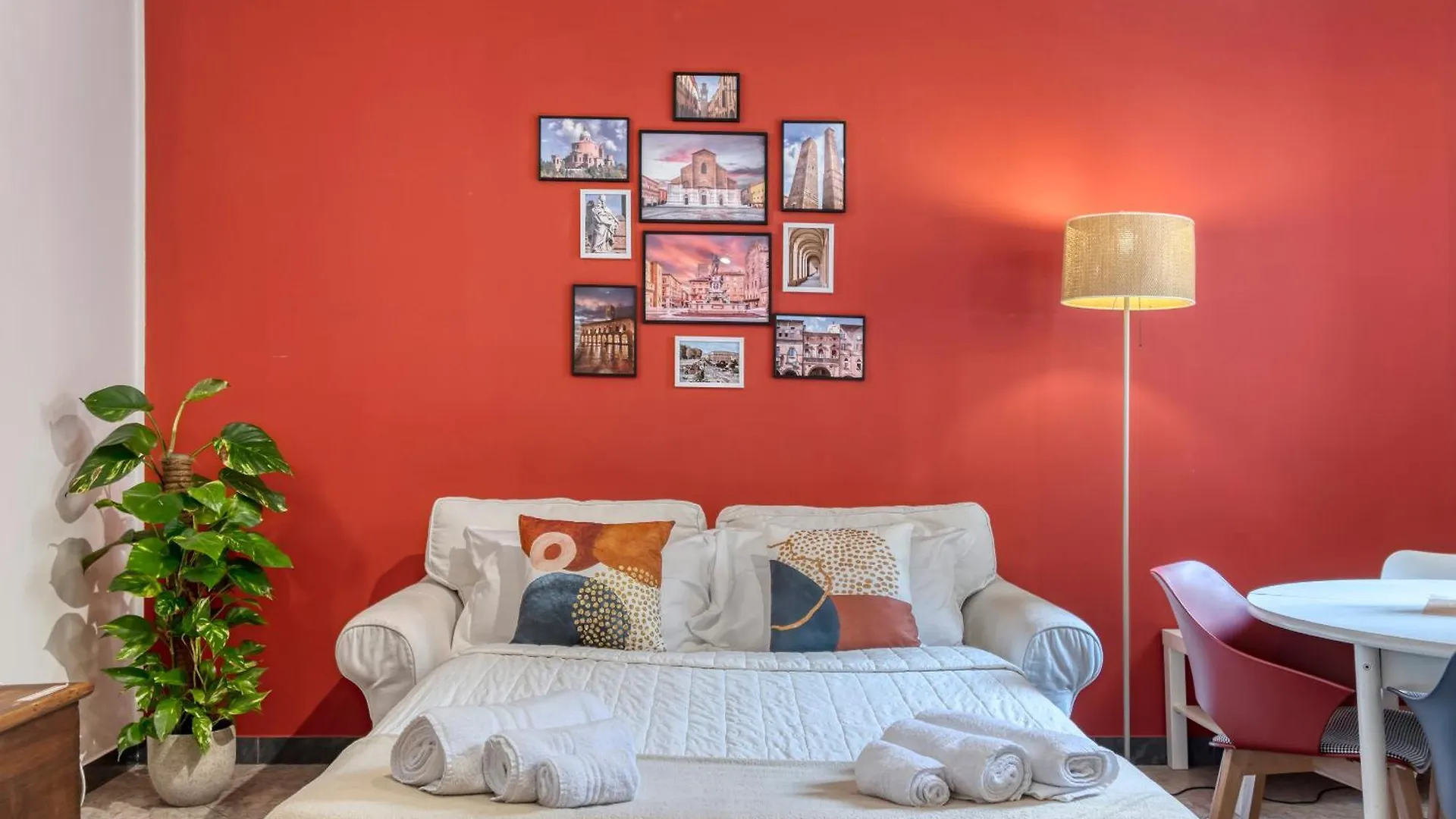Cozy Apartment In The Heart Of Bologna 0*,  Italien